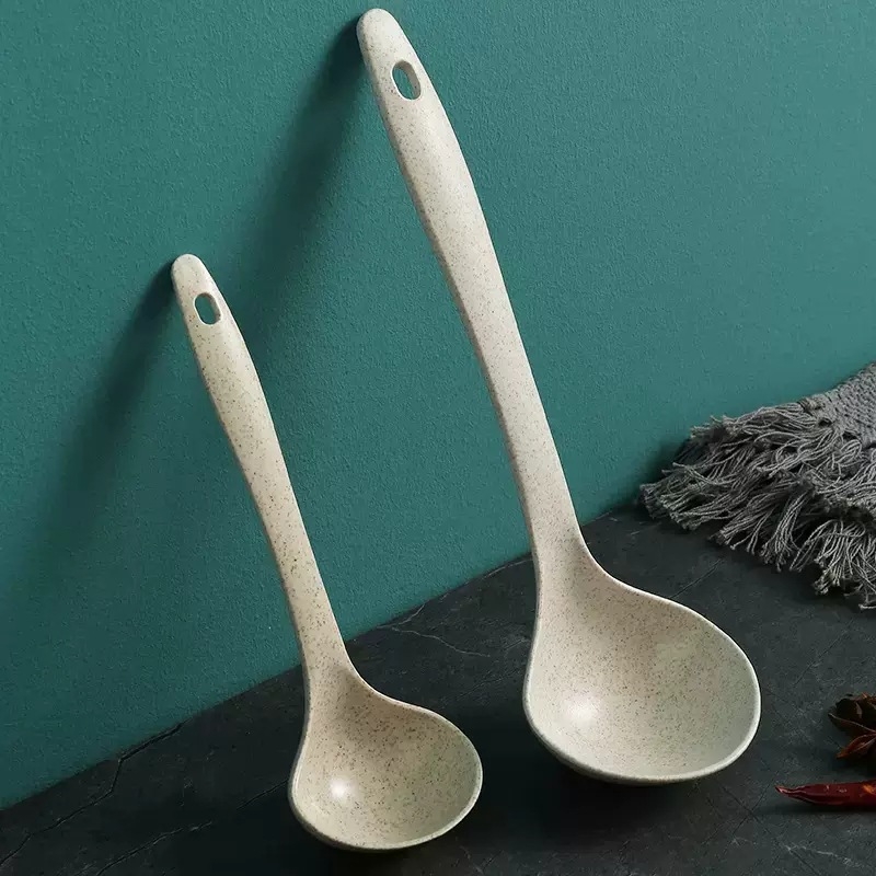 Žlica – Plastika, marka Telford, moderni jednostavan stil, težina 21/50 g, lansirano 2024.