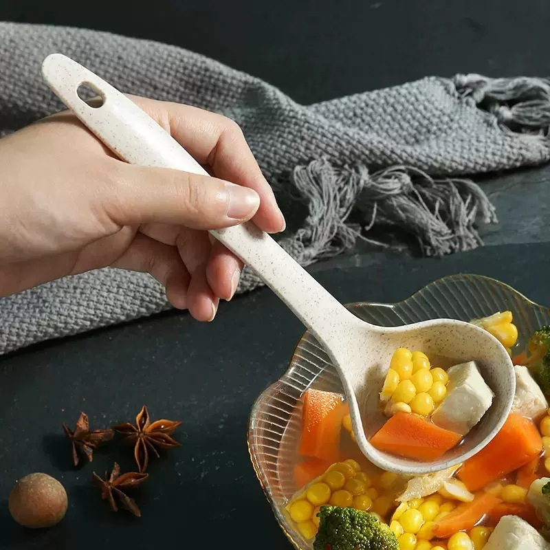 Žlica – Plastika, marka Telford, moderni jednostavan stil, težina 21/50 g, lansirano 2024.