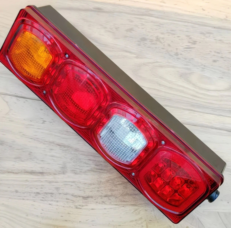 Οπίσθιο LED Φανάρι Shaanxi Delong X3000 — 24V, 10W, 50.000 ώρες ζωής