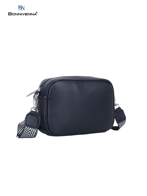 Ženska crossbody torbica - Materijal: Oxford tkanina; Oblik: horizontalni kvadrat; Otvaranje: zatvarač; Unutarnja džep s zipom; Značka: Lian yun