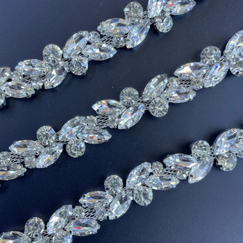 Lanț cu strasuri și diamant — componente handmade pentru bijuterii, pentru ținute de nuntă, curea decorativă