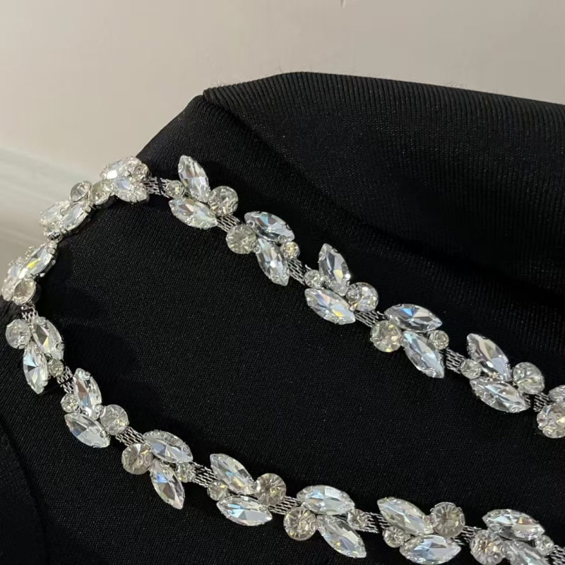 Lanț cu strasuri și diamant — componente handmade pentru bijuterii, pentru ținute de nuntă, curea decorativă