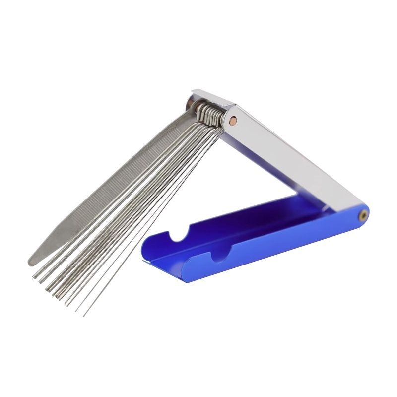 Set pribora za zavarivanje i rezanje: mlaznice, cutting needles, plamenik, pištolj i needle file u kutiji od aluminija i nehrđajućeg čelika