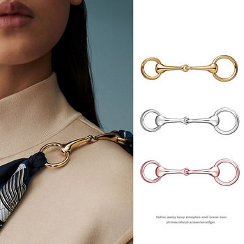 Prindere pentru șal din cupru cu încrustație K-gold, design floral, stil luxos ușor, placare electrochimică