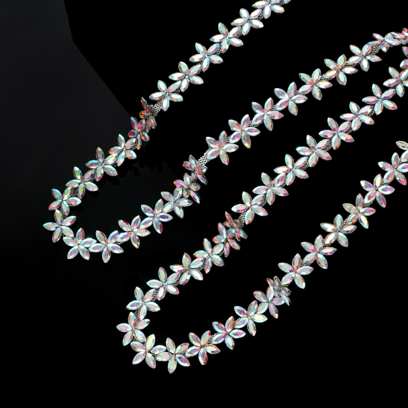 Lanț din rhinestones cu model floarea-soarelui, încrustare (inlay), material din sticlă, origine Guangzhou