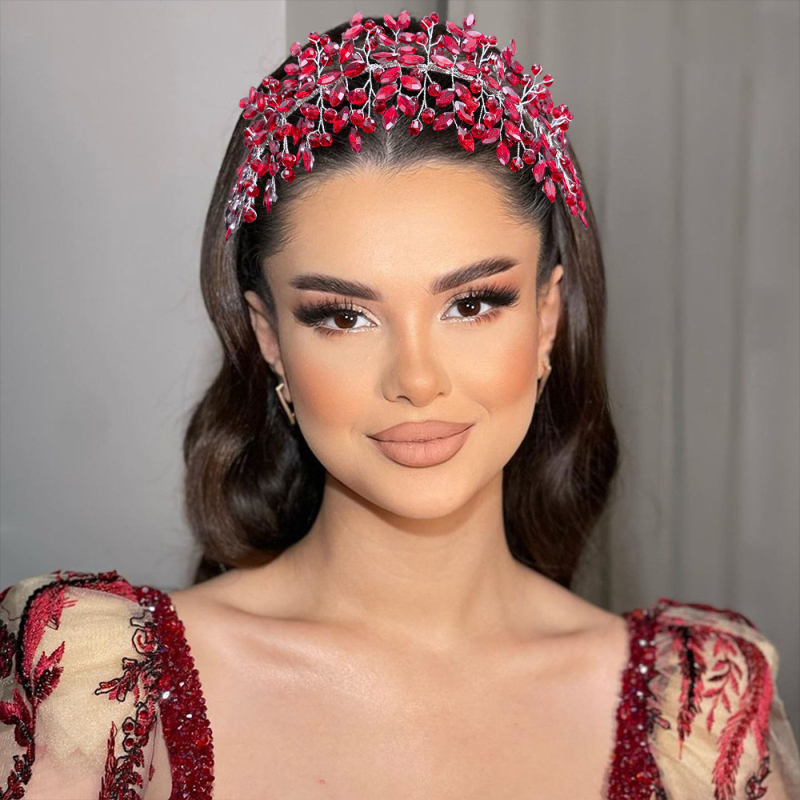 Kristāla matu diadēma – roku darbs, ģeometrisks dizains, plaid raksts, mīksta un lokāma.