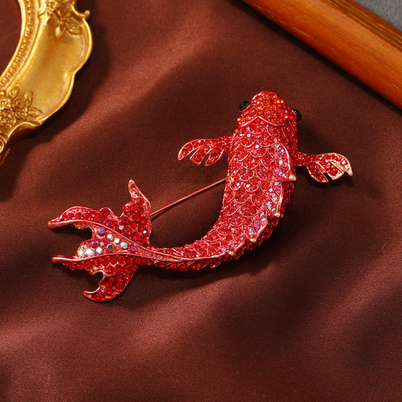 Koi broš s rhinestones – za kapute i sakoa (Materijal: legura; Marka: Muylinda; Stil: Unisex, retro; Završna obrada: elektroplatiranje)