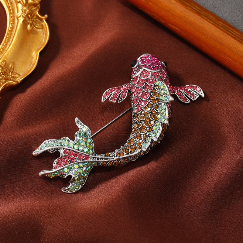 Koi broš s rhinestones – za kapute i sakoa (Materijal: legura; Marka: Muylinda; Stil: Unisex, retro; Završna obrada: elektroplatiranje)