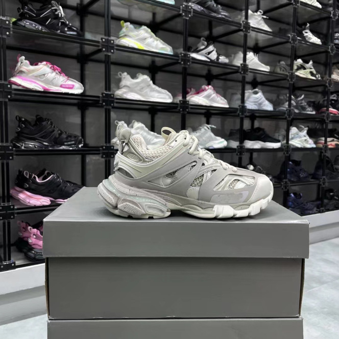 Paris 3.0 Daddy tenisice – unisex sportske tenisice, gornji dio od prave kože, gumena potplat, srednja visina pete 3–5 cm, mrežasta podstava, kopčanje trakom i elastikim zatvaračem
