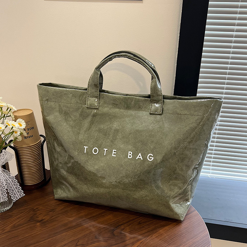 Jelly PVC Tote torba - prozirna, vodootporna, s džepom na zip za telefon i dokumente, vodoravni kvadratni oblik, Zima 2025
