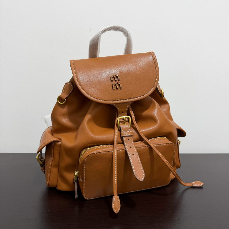 Ženski ruksak s poklopcem, koža goveda, ulični stil, unutarnji džepovi za telefon i dokumente