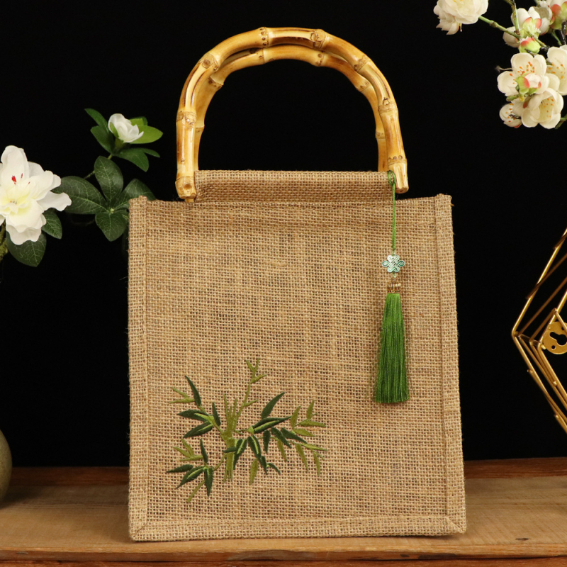 Torba tote u tradicionalnom stilu s vezom od pamuka i lana, bambus drška, konopna podstava, otvoreni vrh