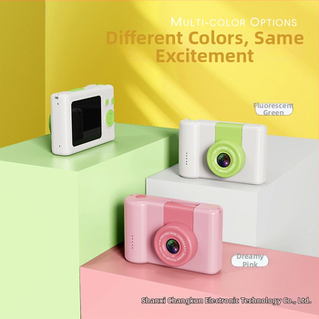 C1 gyermekeknek szóló digitális kamera, 2,4 hüvelykes LCD kijelzővel, TF-kártya tárhely, ABS ház, 3–5 órás akkumulátor-élettartam, fényképezés/videó/szűrők