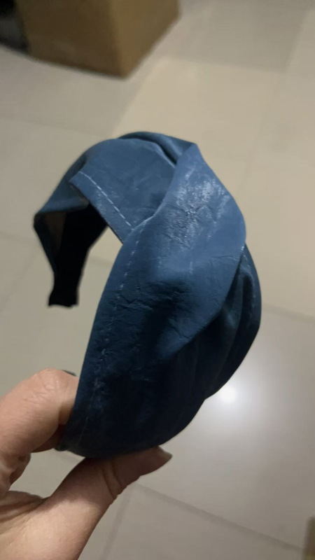 Traka za glavu s kožnim križem i visokom kronom, ručna izrada, Materijal: Cortical, Brend: Nothing, Proljeće 2025