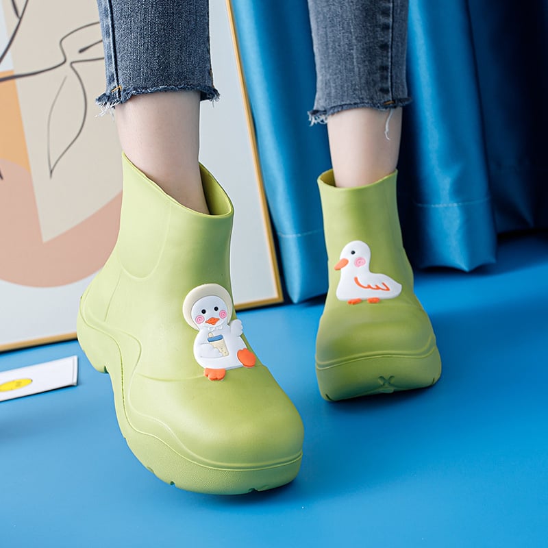 Ghete de ploaie EVA pentru femei, slip-on, înălțime scurtă, talpă plată, model Milk Tea Duck
