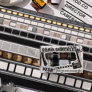 Σετ κουτί από washi ταινία – σειρά Time Film, θεμα φωτογραφικής μηχανής, DIY υλικό με διακοσμητικά κύκλικα αυτοκόλλητα, 2 στυλ; Πάχος 0,04 mm; Βασικό υλικό PET; Μάρκα Dark Shadow; Βάρος 130 g; Ημερομηνία κυκλοφορίας 2025-11-03