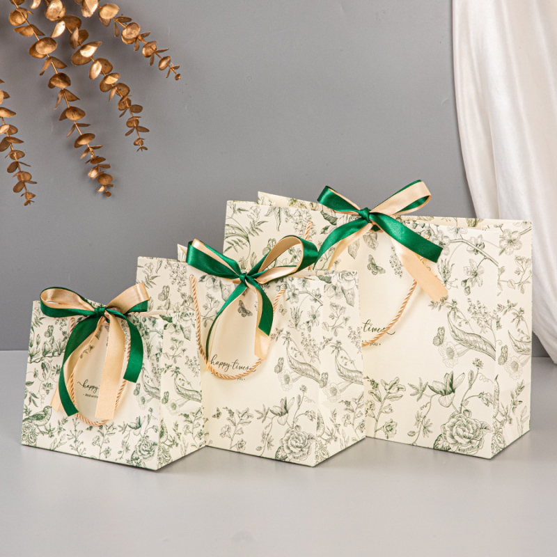 Geantă cadou, stil european retro, carton material, imprimare color, imprimare logo disponibilă, potrivită pentru împachetarea cadourilor