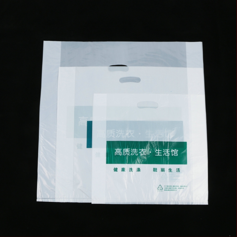 Plastmasas maisiņš sausās tīrīšanas veikalam, dubultā biezuma 6, vispārīgai iepakošanai, dienas ražošana 70 000