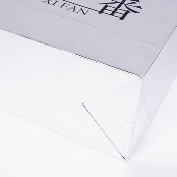 Pungă de hârtie pentru magazin de haine, bază pătrată, imprimare offset, marcă Jiaxi, logo imprimat, producție zilnică 10.000