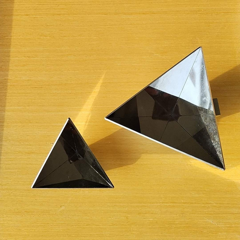 Radarstūra reflektors, pilnmetāla modelis automobiļu kalibrēšanai, RCS stūra mikrobangām radar, 4 sensori, 12V barošana, skaņas signāls (buzzer)