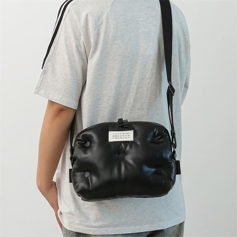 Pánska crossbody taška z PU kože na cestovanie – odolná, priečinok pre 10-palcový notebook, polyesterová podšívka, voľnočasový štýl