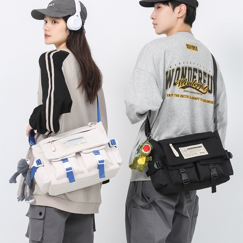 Vīriešu krūšu soma, materiāls Silk Flower, odveja Nylon, stils Fresh and Sweet, pavasaris 2024, brīvā laika ceļojumiem