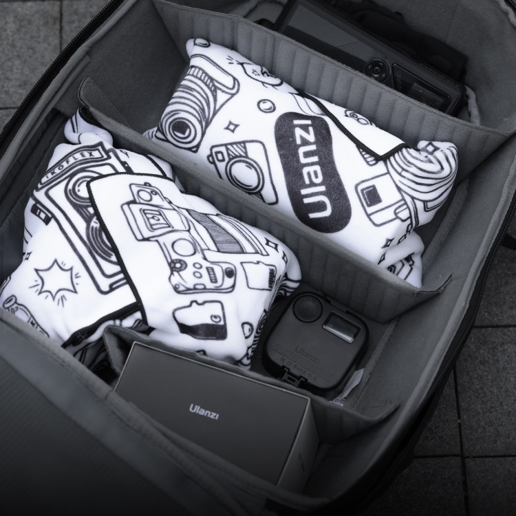 Kamera krepšys be veidrodžio kameroms; stilius: rankinė, miesto minimalistinis; 2025 m. pavasaris; išlenktas peties diržas