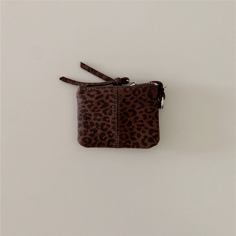 Mini peňaženka na zaväzovanie na krk, leopardný vzor, plyšový materiál, dámsky street štýl, púzdro na rúž a mince, jar 2025