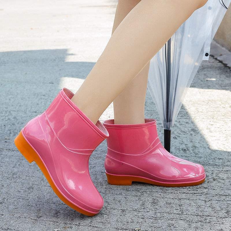 Moteriški guminiai lietaus batai, žemas siluetas, fleece pamušalas, priešslydžio padas