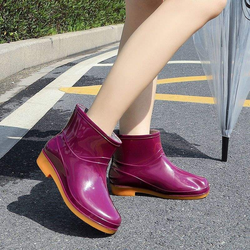 Moteriški guminiai lietaus batai, žemas siluetas, fleece pamušalas, priešslydžio padas