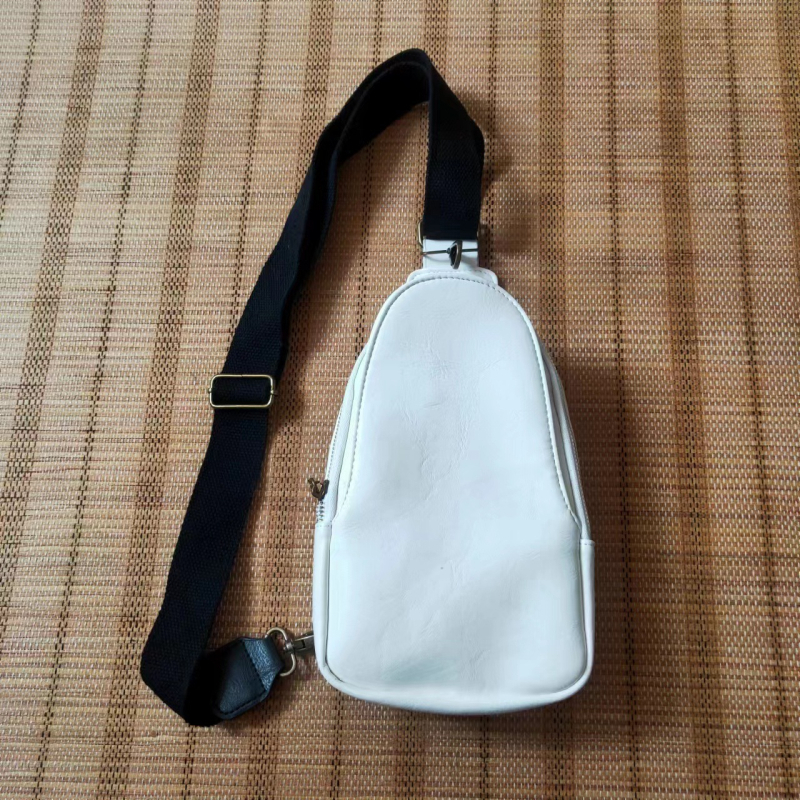 Ženska crossbody torba od PU, Shell stil, vertikalni kvadratni oblik, zip zatvarač, trodimenzionalna torba