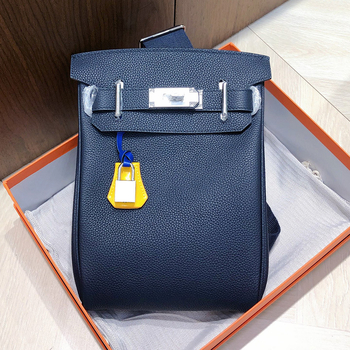 Unisex torba za prsa s Lychee uzorkom od gornjeg sloja teleće kože, crossbody stil, zatvaranje lokkom, unutarnji džepovi za telefon i dokumente, ljeto 2025