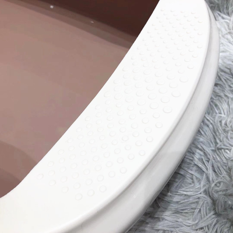 Plastična kutija za mačji šljunak s poluzatvorenim dizajnom, protiv rasipanja, uključuje lopaticu