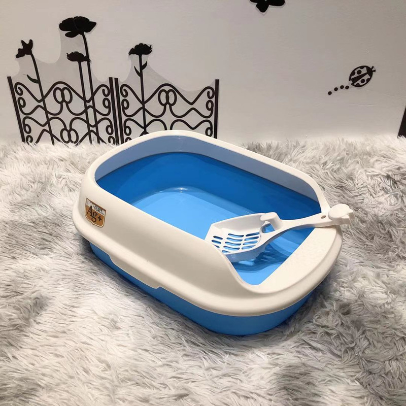 Plastična kutija za mačji šljunak s poluzatvorenim dizajnom, protiv rasipanja, uključuje lopaticu