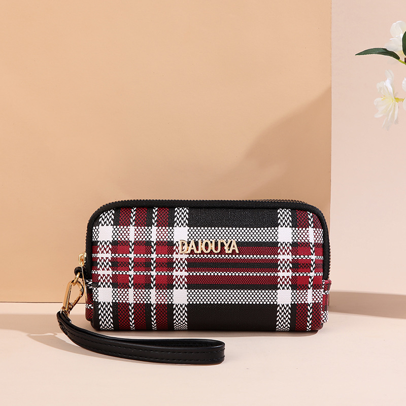 Ženska clutch torbica sa zatvaračem na zip, PU materijal, vodoravni kvadratni oblik, unutarnji džep za mobitel i ID karticu, podstava od poliester.