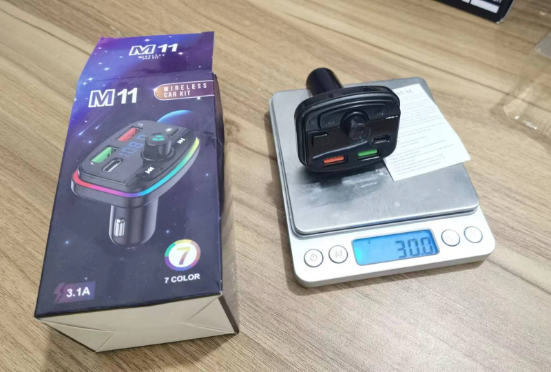 Bluetooth auto MP3 player s FM transmiterom i QC3.0 brzo punjenje USB auto punjač (Model M7/M11, ulaz 12-24V DC)