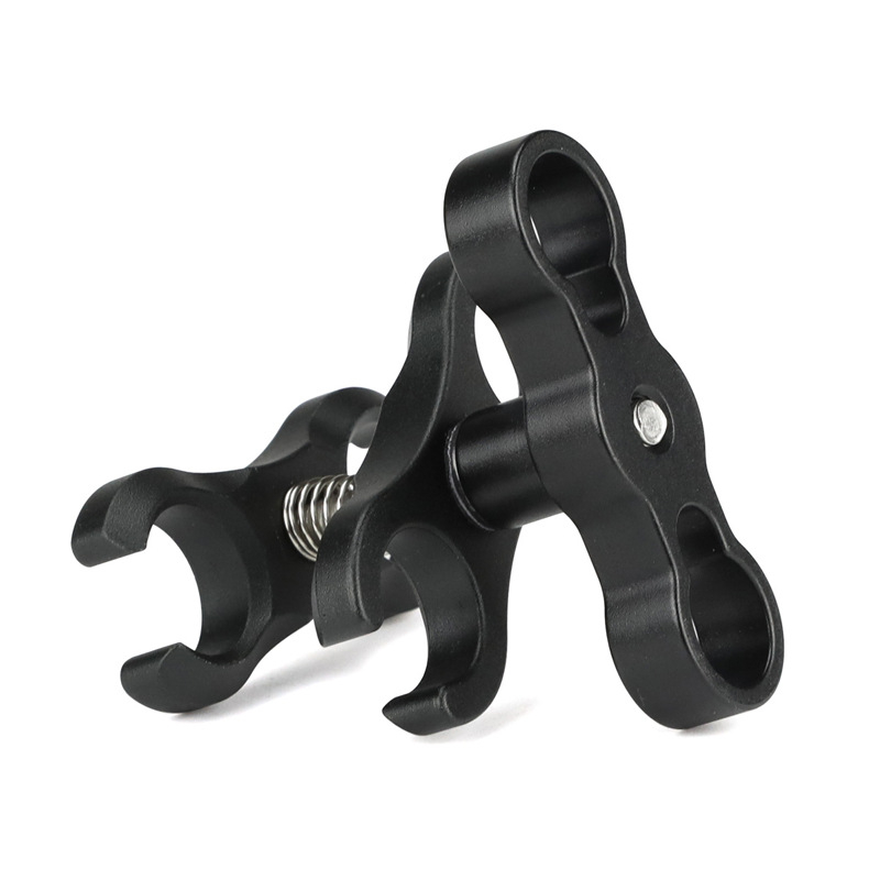 Seafrogs CP-2 Taureņklips zemūdens fotogrāfijai – CNC alumīnija sakausējums, dubultā sfēras galva, gaismas rokas klips ar divām atverēm, universālais kameru turētājs, slodze 3–5 kg