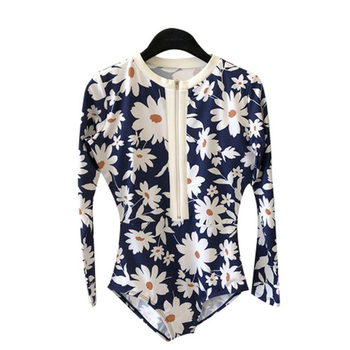 Цял бански за жени с дълги ръкави, принт модел, плат от найлонова смес (80% найлон), подплата полиестер и подплънки за бюста