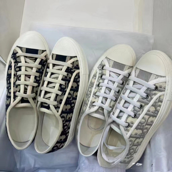 Siuvinėti drobės bateliai, žemas viršus, raišteliai, kvėpuojantys, guma padas