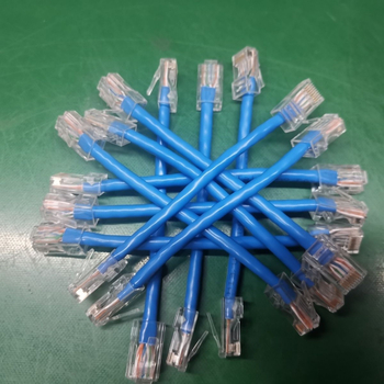 Cat5e dviejų galų tinklo kabelis kompiuteriui ir maršrutizatoriui, vidiniam ir išoriniam naudojimui stebėjimui