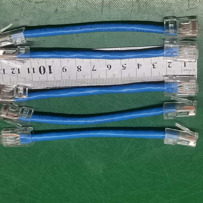 Cat5e dviejų galų tinklo kabelis kompiuteriui ir maršrutizatoriui, vidiniam ir išoriniam naudojimui stebėjimui