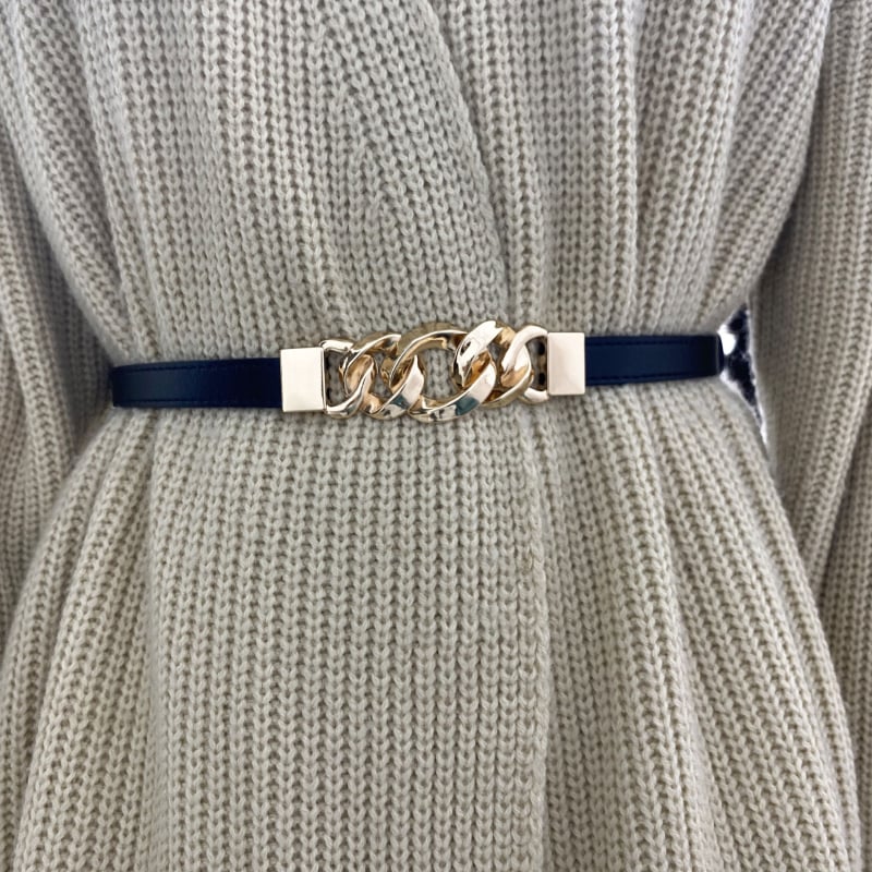 Moterų natūralios odos diržas, dviejų sluoksnių galvijų odos, grandinės formos sagtis, plonas plotis <2 cm