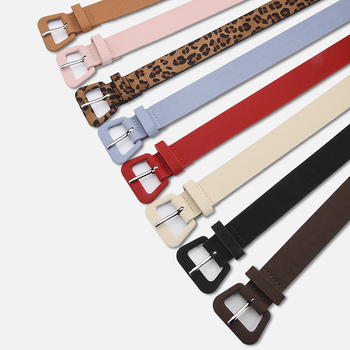 Moteriška PU odos diržas su lydinio sagtimi – paprastos, universalaus stiliaus; užsegimas sagtelės; plotis 2–4 cm