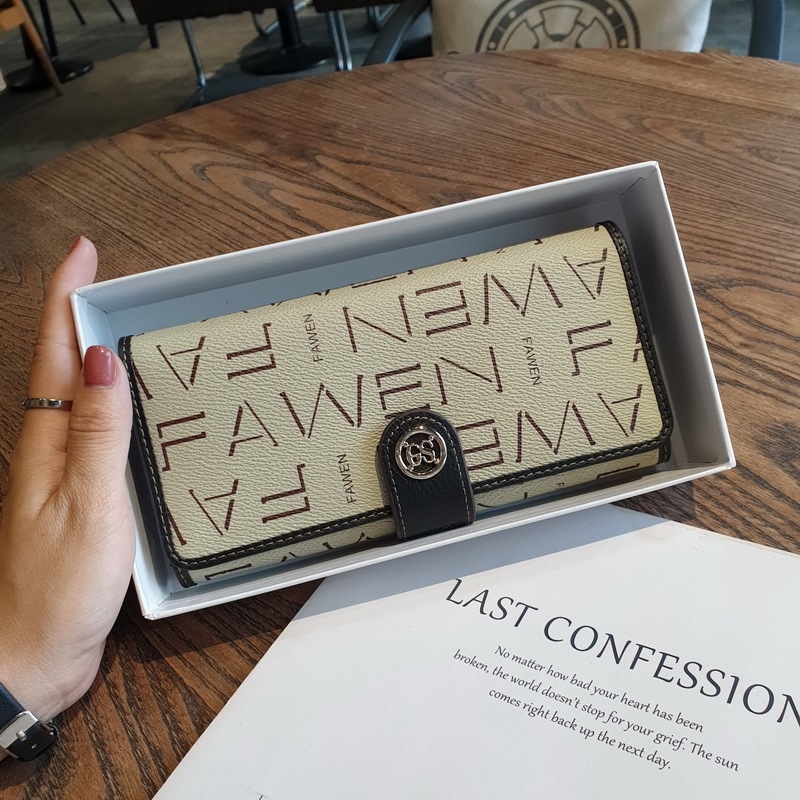 Μακρύ γυναικείο πορτοφόλι από PVC με πολλαπλές θήκες καρτών, κλιπ χαρτονομισμάτων, θήκη με φερμουάρ, εσωτερική επένδυση από γνήσιο δέρμα, μοντέλο 22110