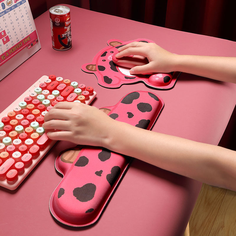 Padă de sprijin pentru încheietura mâinii cu temă Kirby, mică, unidirecțională din cauciuc, imprimare prin transfer termic, imprimare logo posibil, personalizare OEM