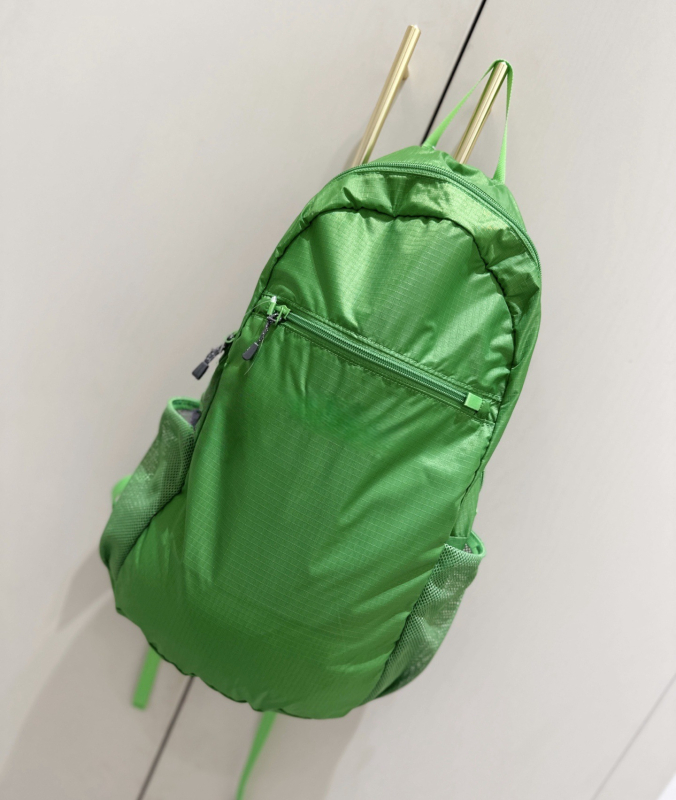 Montbell Meishan lagani najlonski planinski ruksak, unisex, ispod 20 L, ultra lagan, kompatibilan s 12-inčnim prijenosnim računalom