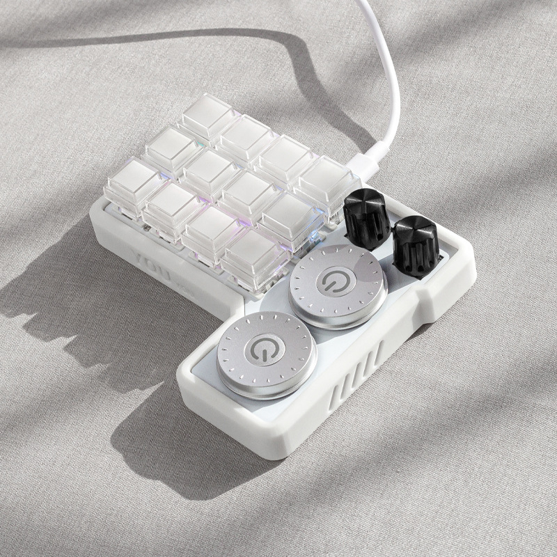 YYR4 Ψηφιακό keypad για ρετουσέρ, επεξεργαστές, εικονογράφους και σχεδιαστές — 12 πλήκτρα, USB-C, Μετά την πώληση: τρεις εγγυήσεις