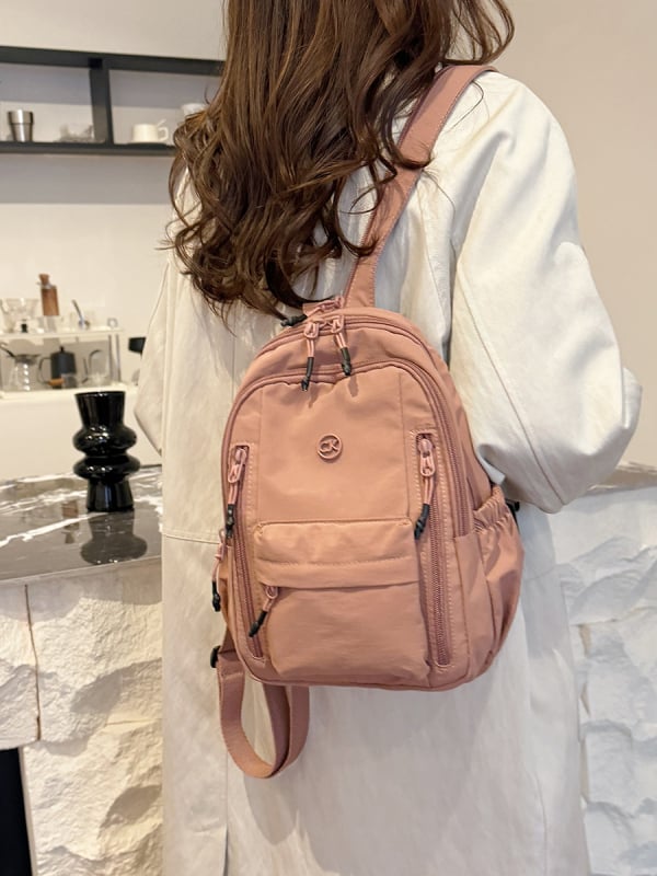 Unisex nylon ruksak za svakodnevnu upotrebu i putovanja, kapacitet 20–35 L, pogodan za 14-inčni laptop, lagan, remeni s jastukom zraka, ležerni stil putovanja