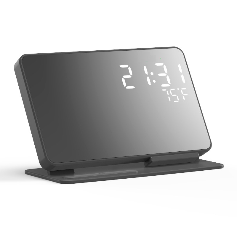 4-u-1 bežični punjač s LED digitalnim budilnikom i zrcalom za iPhone 16/17, Apple Watch i slušalice — 15W, QC4.0, magnetsko punjenje
