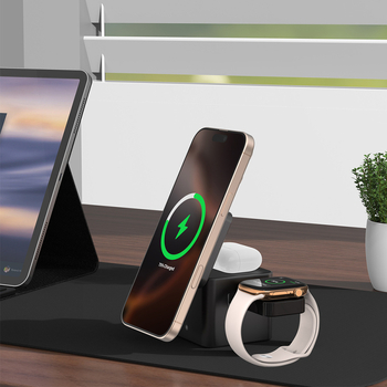Qi2 certifikovaný magnetický bezdrôtový nabíjač pre tri zariadenia – konštrukcia z hliníkovej zliatiny a skla, 15W rýchle nabíjanie, PD protokol